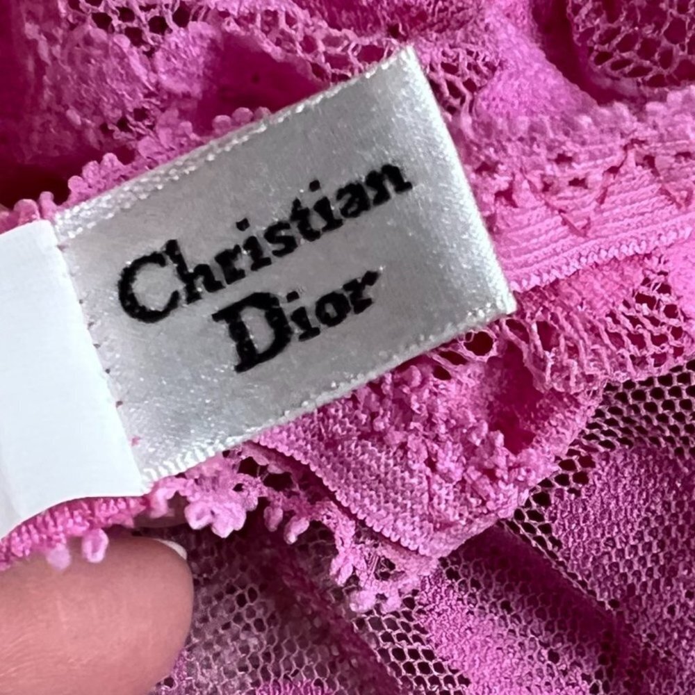 Vintage Christian Dior full Cup Demi Lace Bra with Pink lace Roses - Picture 12 of 13